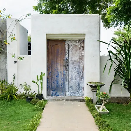 Makati Villa Tulamben