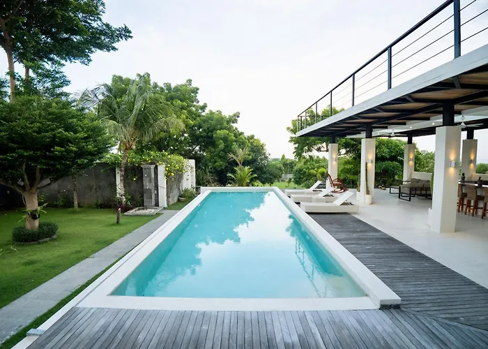 Makati Tulamben 4*